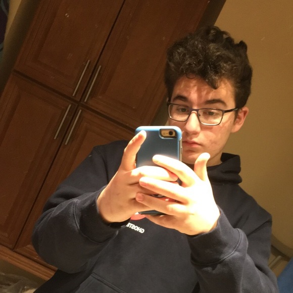 Meet your Posher, Chuck - Picture 1 of 1